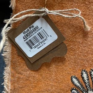 Mud Pie Mummy Dangle Leg Table Runner - Thumbnail 3